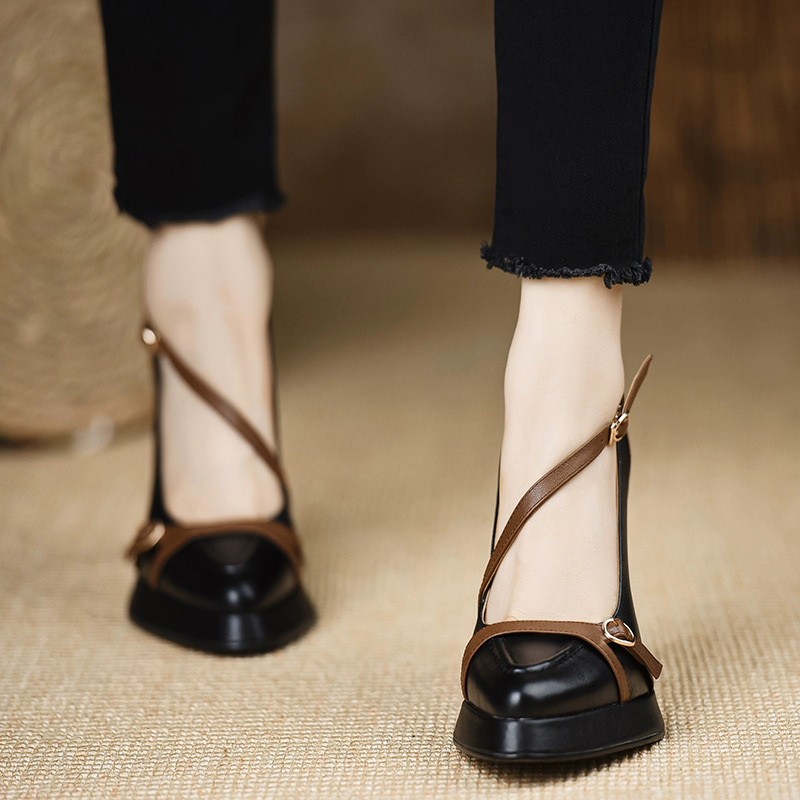 Retro Mixed Color Pointed Toe  - огляд і ціна Female Formal Wear